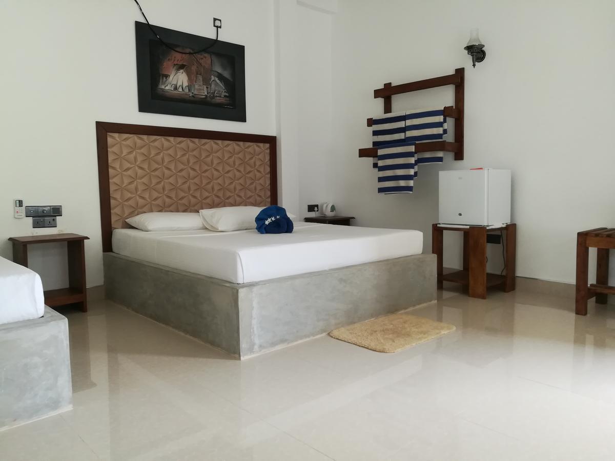 Margosa Lake Resort Anurâdhapura Extérieur photo